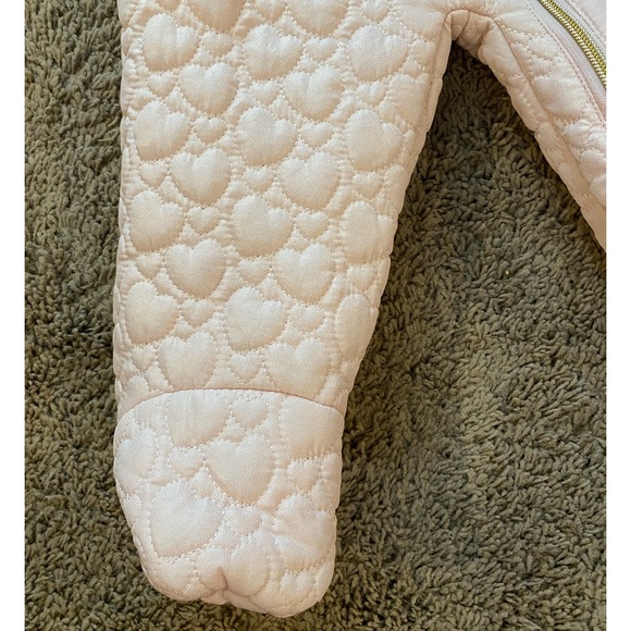 💓❄️Rothschild | faux fur heart plush snowsuit coveralls | 6-9M | EUC - Picture 4 of 6